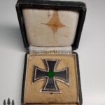 Eisernes Kreuz 1. Klasse 1939 im Etui, Hersteller 65, Klein & Quenzer