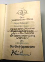Adolf Hitler “Mein Kampf” Hochzeitsausgabe mit geprägtem Wappen der Stadt Solingen – Bild 5
