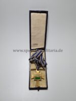 Ehrenkreuz der deutschen Mutter in Gold im Etui – Bild 2