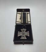 Eisernes Kreuz 2.Klasse 1914 im Druckknopf-Etui