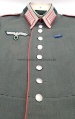 Waffenrock für einen Oberfeldwebel der Panzertruppe mit Hose – Bild 5