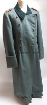 Wehrmacht Mantel für einen Leutnant des Artillerie-Regiment 106 – Bild 12