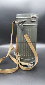 Wehrmacht Gasmaske mit Tornister – Bild 4