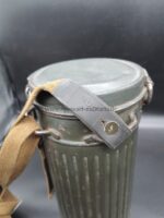 Wehrmacht Gasmaske mit Tornister – Bild 7