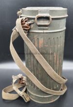 Wehrmacht Gasmaske mit Tornister – Bild 11