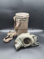 Wehrmacht Gasmaske mit Tornister