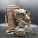 Wehrmacht Gasmaske mit Tornister