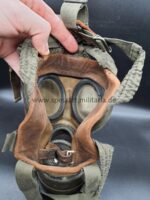 Wehrmacht Gasmaske mit Tornister – Bild 4