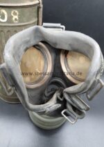Wehrmacht Gasmaske mit Tornister – Bild 3