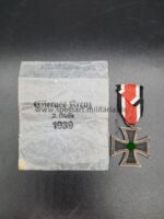 Eisernes Kreuz 2. Klasse 1939 – Hst. 55 (J.E. Hammer & Söhne, Geringswalde) mit Tüte