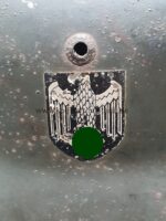 M35 Stahlhelm Q64 Doppel-Emblem – Bild 3