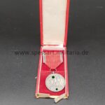 Medaille zur Erinnerung an den 13. März 1938 im Etui