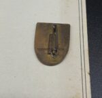 Urkundengruppe 34 Infanterie Division mit Urkunden und Abzeichen – Bild 5