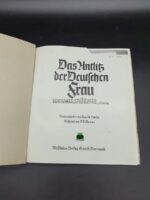 Buch Das Antlitz der deutschen Frau – Bild 2