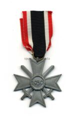 Kriegsverdienstkreuz 2. Klasse 1939 mit Schwertern, Hst. 10 – Förster & Barth, Pforzheim – Bild 2
