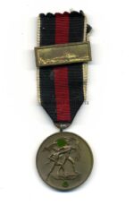 Medaille zur Erinnerung an den 1. Oktober 1938 (Sudetenland-Medaille) mit Prager Burg