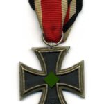 Eisernes Kreuz 2. Klasse 1939 – Hst. 25 (Arbeitsgemeinschaft der Graveur-, Gold- und Silberschmiedeinnungen, Hanau am Main)
