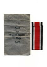 Tüte zu Band des Eisernen Kreuzes 2.Klasse 1939, Carl Knoblauch Seidenbandfabrik Berlin
