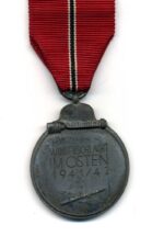 Ostmedaille, Winterschlacht im Osten 1941/42 (Hst. 9 – Liefergemeinschaft Pforzheimer Schmuckhandwerker) mit 20 im Bandring markiert – Bild 2