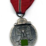 Ostmedaille, Winterschlacht im Osten 1941/42 (Hst. 100 – Wächtler & Lange, Mittweida)
