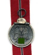 Ostmedaille, Winterschlacht im Osten 1941/42 (Hst. 18 -Karl Wurster KG, Markneukirchen)