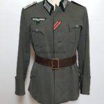 Feldbluse eines Arztes im Rang eines Leutnant