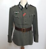 Feldbluse eines Arztes im Rang eines Leutnant – Bild 2