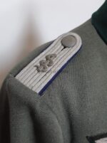 Feldbluse eines Arztes im Rang eines Leutnant – Bild 4