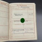 Wehrpass mit Hülle Kriegsmarine des Kurt Halliger aus Groitzsch (Leipzig), Marine-Landwehr mit Erkennungsmarke – Bild 4