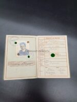 Wehrpass, Arbeitsbuch und Gestellungsaufforderung des Ingenieurs Rudolf Löffler aus Berlin (Zehlendorf), Flugmotoren Daimler-Benz Motoren Genshagen/Teltow – Bild 3