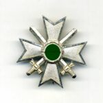 Kriegsverdienstkreuz 1. Klasse 1939 mit Schwertern Petz & Lorenz