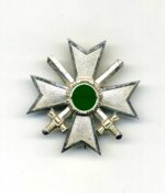 Kriegsverdienstkreuz 1. Klasse 1939 mit Schwertern Petz & Lorenz
