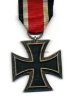 Eisernes Kreuz 2. Klasse 1939 – Hst. 25 (Arbeitsgemeinschaft der Graveur-, Gold- und Silberschmiedeinnungen, Hanau am Main) – Bild 2