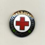 DRK Deutsches Rotes Kreuz Helferin Brosche