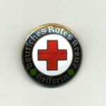 DRK Deutsches Rotes Kreuz Helferin Brosche