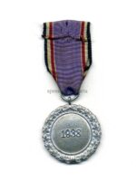 Luftschutz-Ehrenzeichen 2. Stufe – Bild 2