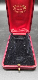 Spanien, Ritterkreuze des Ordens Isabella la Catholica Etui – Bild 3