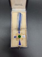 Ehrenkreuz der deutschen Mutter in Gold im Etui, Liefergemeinschaft Pforzheim Innung – Bild 2