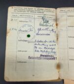 Soldbuch und Wehrpass eines Bandenkämpfers mit eingetragenem Bandenkampfabzeichen Bronze – Bild 10