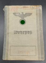 Soldbuch und Wehrpass eines Bandenkämpfers mit eingetragenem Bandenkampfabzeichen Bronze – Bild 17