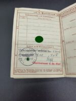 Soldbuch und Wehrpass eines Bandenkämpfers mit eingetragenem Bandenkampfabzeichen Bronze – Bild 27