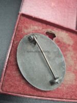 Verwundetenabzeichen in Silber im Etui, Hst. 26 – Bild 3