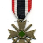 Kriegsverdienstkreuz 2. Klasse 1939 mit Schwertern, Hst. 65 – Klein & Quenzer, Idar Oberstein
