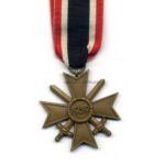 Kriegsverdienstkreuz 2. Klasse 1939, Hst. 11 Grossmann und Co, Wien – Bild 2