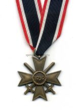 Kriegsverdienstkreuz 2. Klasse 1939 mit Schwertern, Hst. 100 – Rudolf Wächtler & Lange, Mittweida – Bild 2