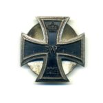 Eisernes Kreuz 1. Klasse 1914, Otto Schickle, Pforzheim, einteilig, an Schraube und Scheibe