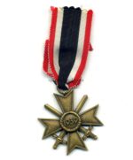 Kriegsverdienstkreuz 2. Klasse 1939 mit Schwertern, Hst. 87 "Roman Palme, Gablonz" – Bild 2