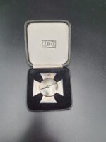 Eisernes Kreuz 1. Klasse an Schraubscheibe Hst. L59 Alois Rettenmaier, Schwäbisch-Gmünd mit Zusatzpunze X, Im Etui, Mint – Bild 3