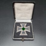 Eisernes Kreuz 1. Klasse 1939 im Etui, Hst. 6. (Fritz Zimmermann, Stuttgart)