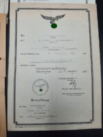 Wehrmacht Luftwaffe, Urkunden des Oberfeldwebels Walter Zucker aus Wandsbek, 4.(Kampf) Lehrgeschwader 1, (Warschau, Mittelmeer, Italien) – Bild 6